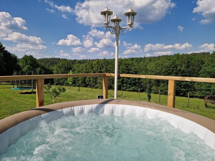 Location de vacances pour 6 personnes, avec vue et jardin à Audrix - 3