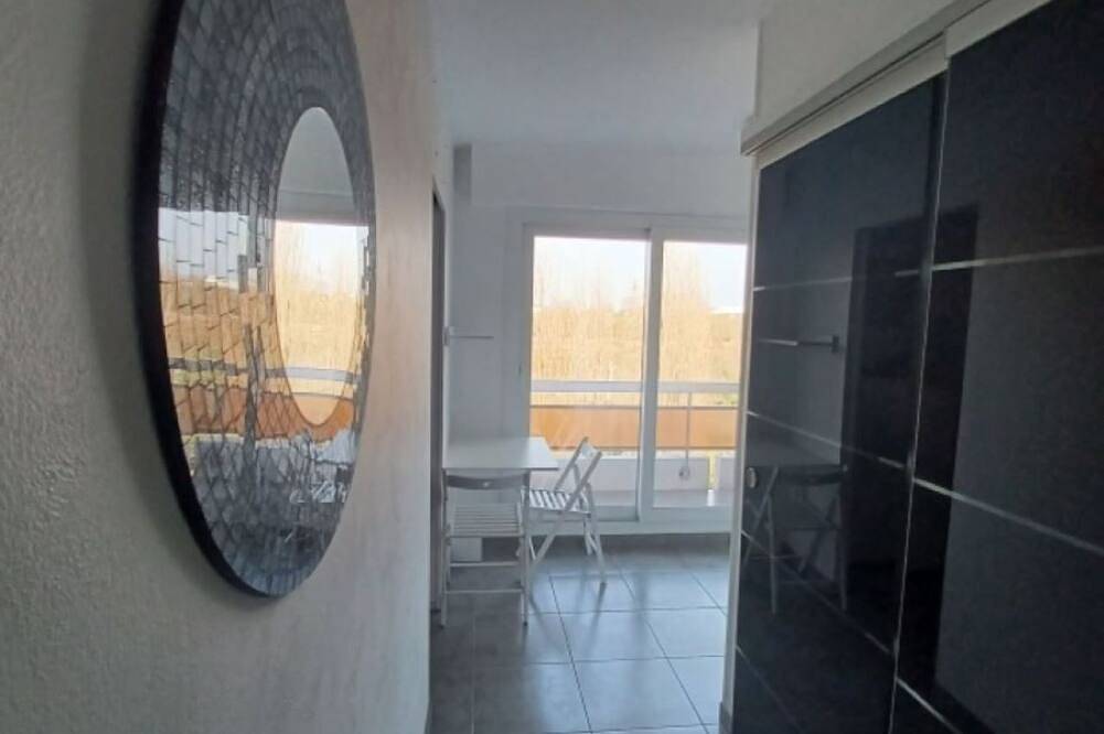 Apartamento entero, Studio with a beautiful view in Bellerive-sur-Allier, Región de Vichy