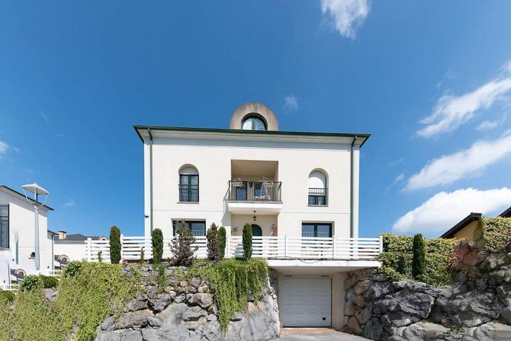 Chalet para 10 personas con piscina in Puente Arce, Piélagos