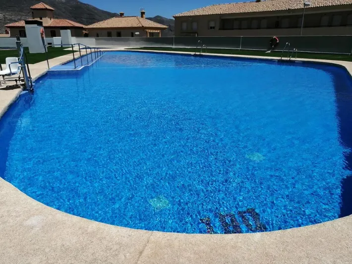 Apartamento de vacaciones para 4 personas, con piscina además de vistas y terraza - 1