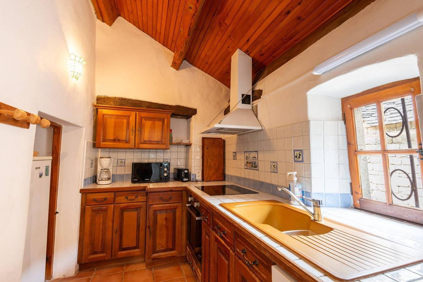 Gîte La Fontaine 2/3 personnes in Saint-Pierre-des-Tripiers, Parc national des Cévennes