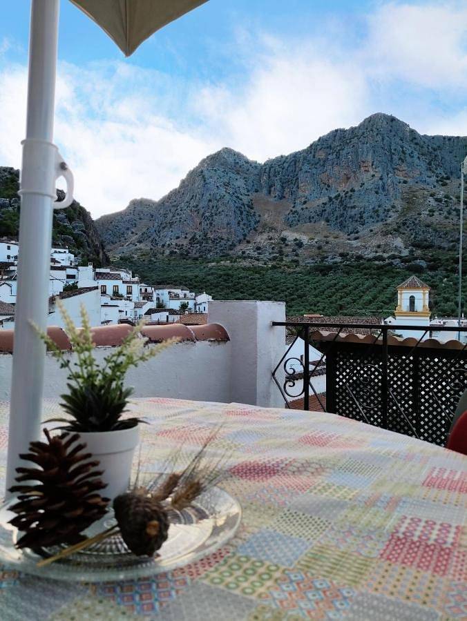Casa rural para 4 personas, con vistas y terraza, Se admiten mascotas en Montejaque - 3