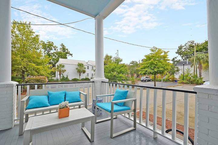Vacation rental for 5 people, with balcony in Charleston