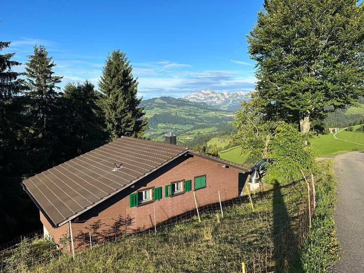 Chalet für 6 Personen, mit Terrasse und Ausblick in Ebnat-Kappel