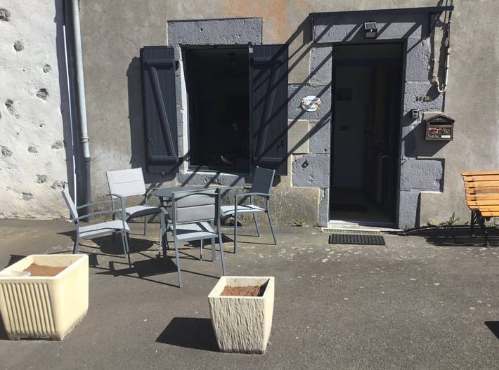 Gîte pour 3 personnes, animaux acceptés à Anglards-de-Salers - 2