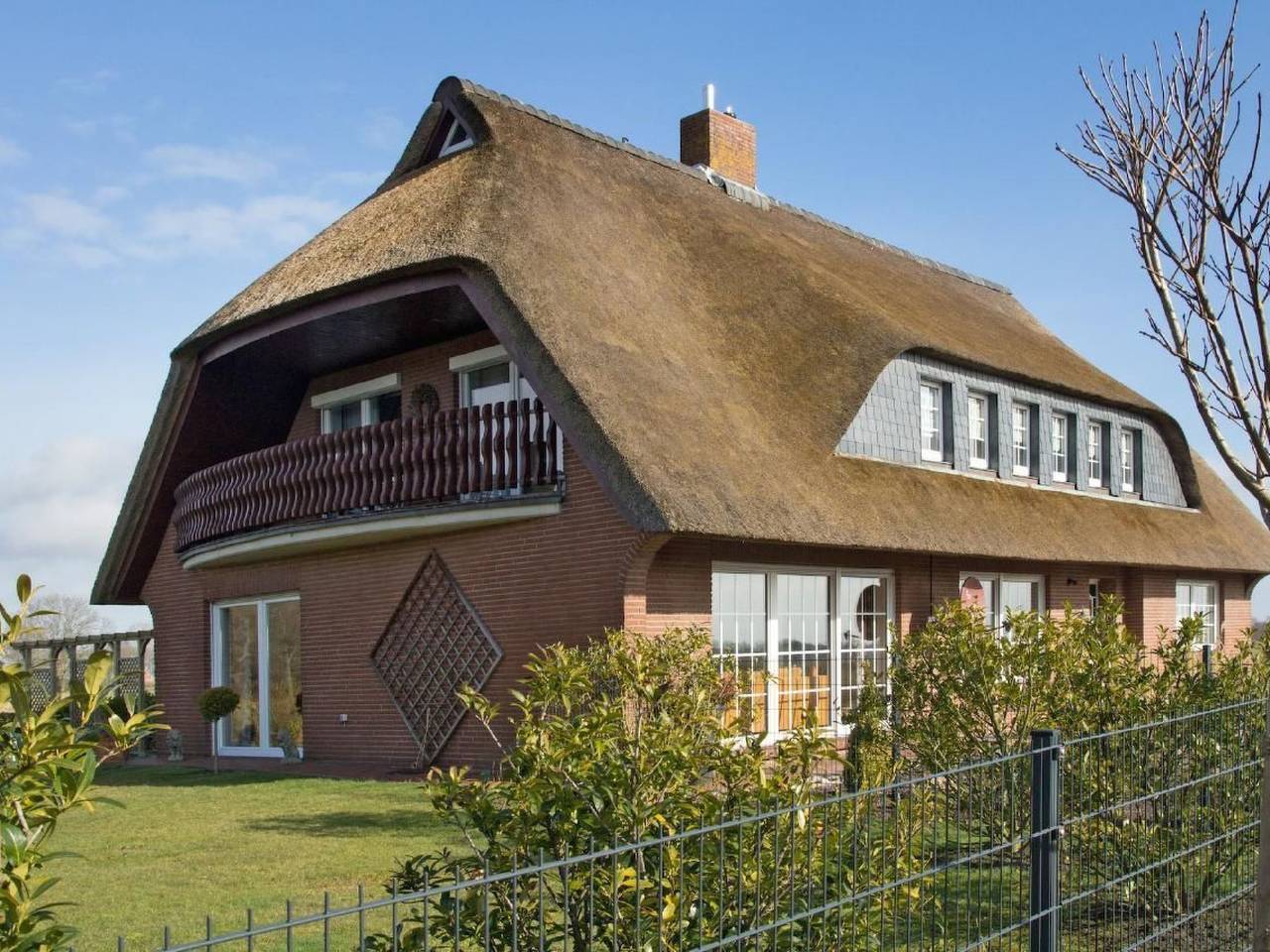 Ganze Wohnung, In Blandorf-Wichte mit Großem Balkon in Hage, Norden und Umgebung