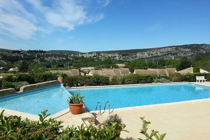 Maison de vacances pour 5 personnes, avec piscine et terrasse - 1