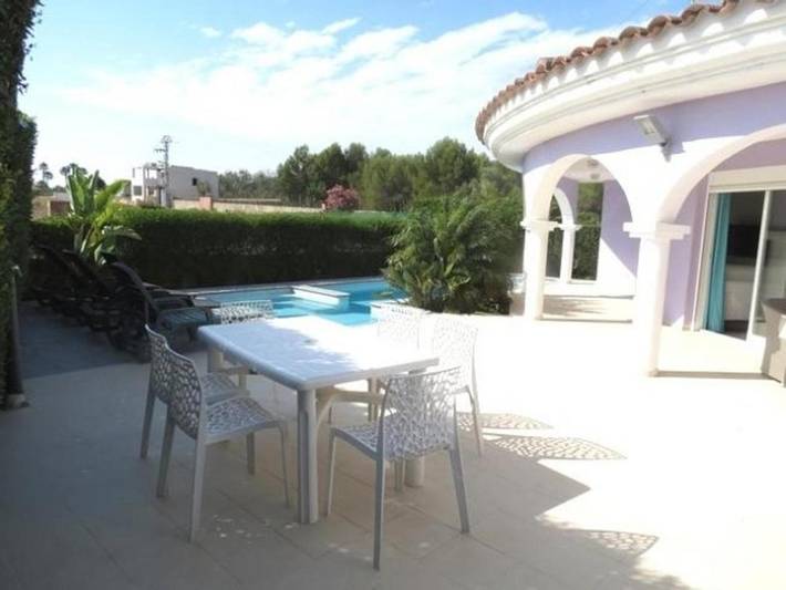 Chalet para 6 personas, con Jacuzzi y Terraza además de Jardín y Piscina en Baix Maestrat - 2