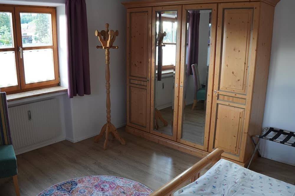 Ganze Wohnung, Haus Lermer - Ferienwohnung 2 in Altenau (Bayern), Saulgrub