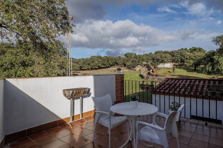 Apartamento de vacaciones para 6 personas, con balcón en Sierra de Aracena y Picos de Aroche - 2