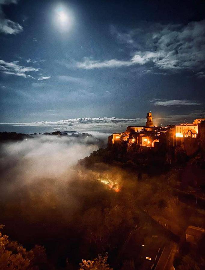 Neoclassico by Tiziana Monaldi in Pitigliano, Province de Grosseto