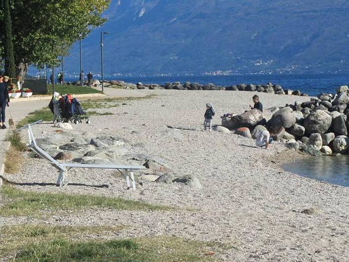 Bungalow für 4 Personen, mit Seeblick in Norditalien - 2