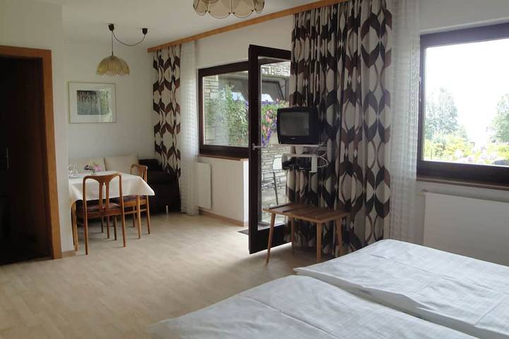 Ferienwohnung für 2 Personen, mit Terrasse und Garten in Seewalchen am Attersee - 2