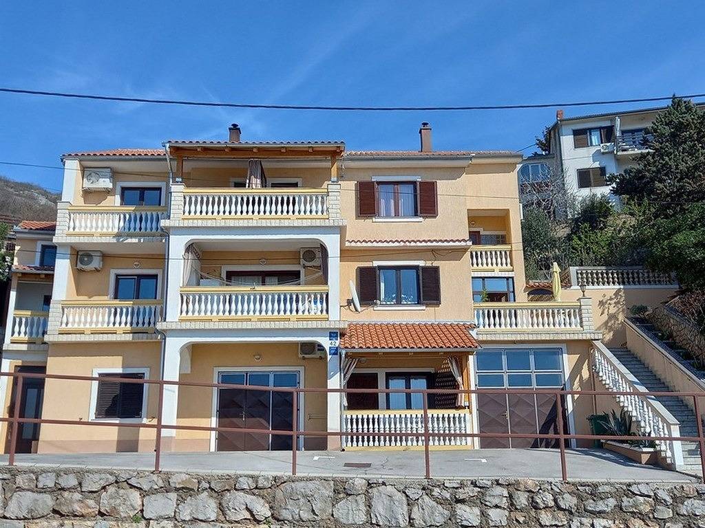Entire apartment, One bedroom apartment with terrace and sea view Senj A-25225-a in Senj, Kvarn land