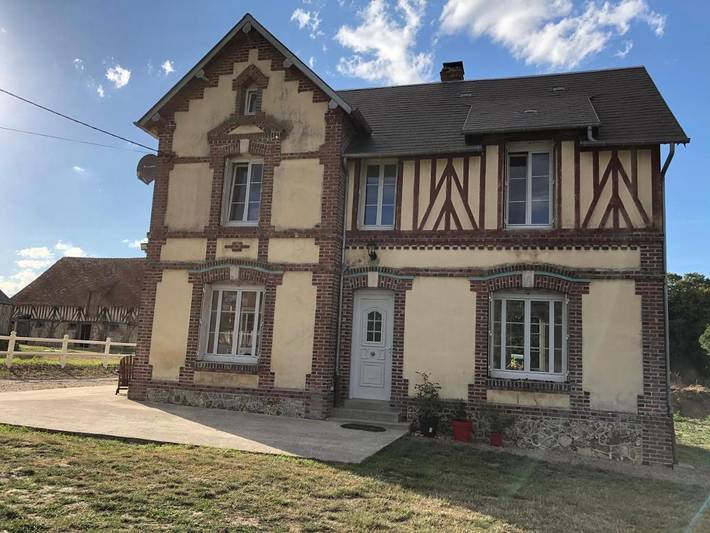 Gîte pour 2 personnes, avec jardin et vue, animaux acceptés dans Sainte-Marguerite-des-Loges