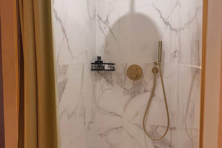 Guest Suite in Vitrolles in Vitrolles, Mediterranean Coast (France)