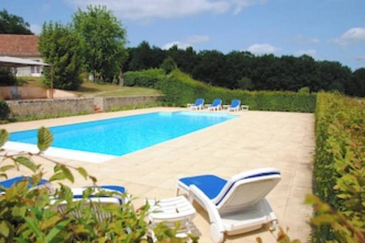 Gîte pour 5 personnes, avec Jardin et Piscine