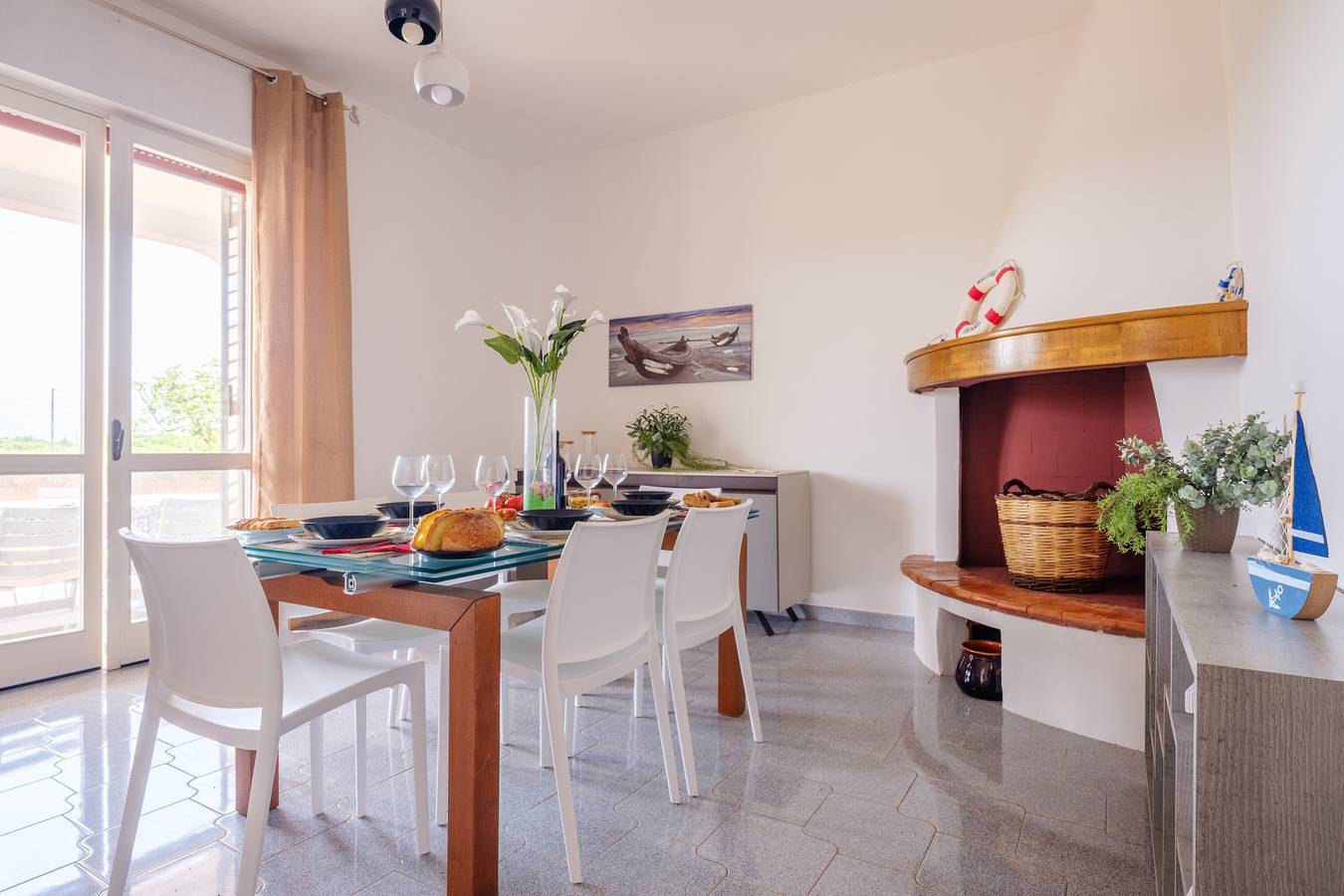 Villa 'Perla Marina Luxury' con vista mare, Wi-Fi e aria condizionata in Porto Cesareo, Golfo di Taranto