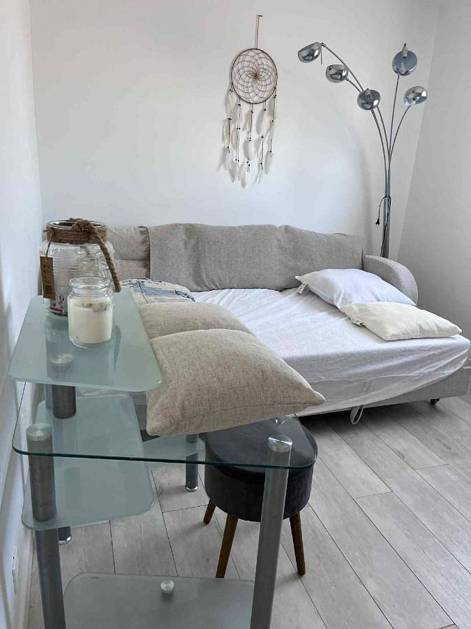 Location de vacances pour 4 personnes, avec vue ainsi que terrasse et jardin à Douzillac - 3