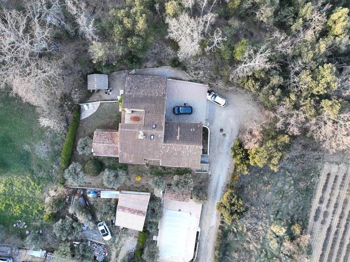 Gîte pour 2 personnes, avec vue et jardin ainsi que piscine et terrasse à Oraison - 2