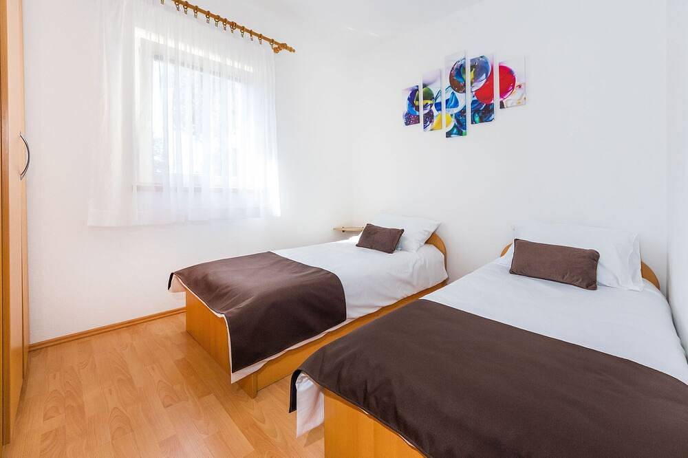 Cijeli apartman, Two bedroom apartment near beach Vrsi - Mulo, Zadar in Mulo, Vrsi