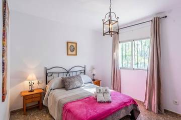 Casa Rural para 14 Personas en Canillas de Aceituno, Provincia de Málaga, Foto 2