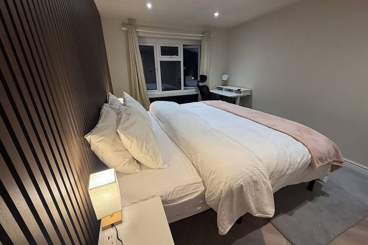 Spacious Home very quiet location. in Luton, Chiltern Hills