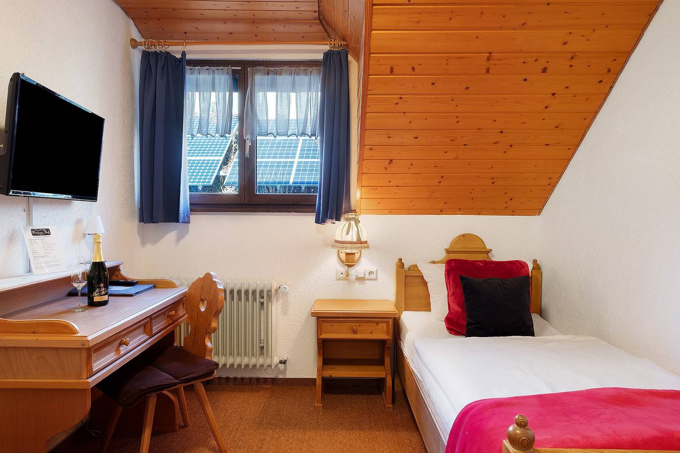 Zimmer 'Einzelzimmer Standard 26' mit Bergblick und Wlan in Wieden, Südschwarzwald