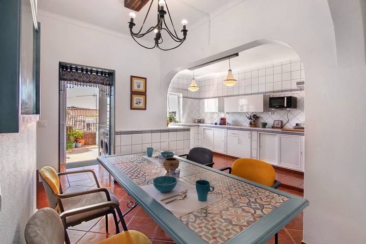 Maison de vacances 'Terracota' avec vue sur la montagne, Wi-Fi et climatisation in Silves, District de Faro
