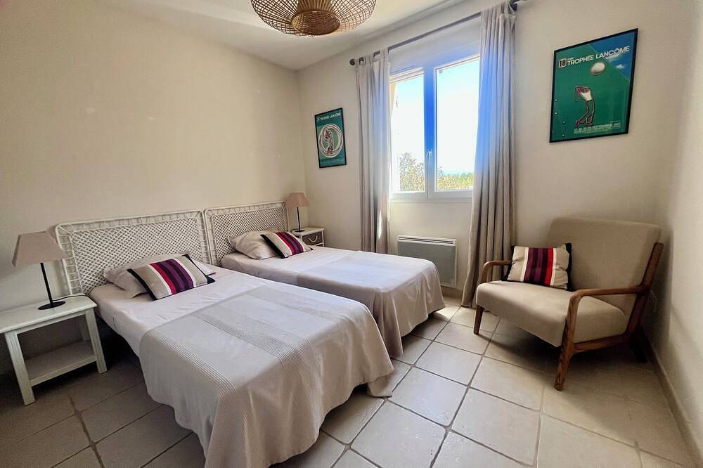 Villa climatisée avec piscine chauffée – Golf de Pont-Royal – 6 pers in Mallemort, Région d'Arles
