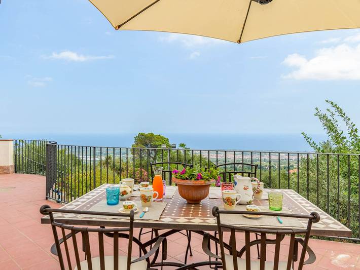 Villa con piscina e dintorni panoramici in Mascali, Etna