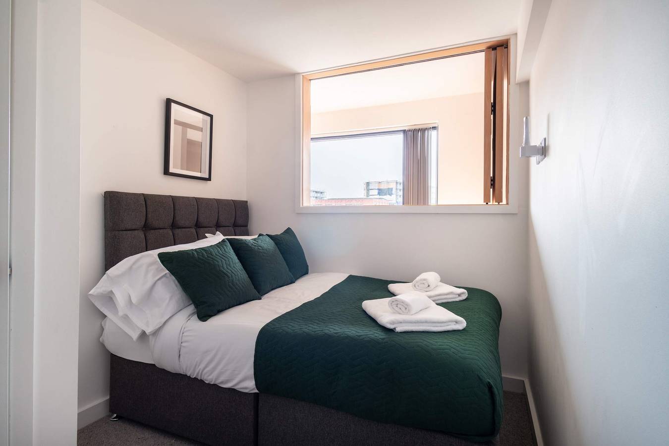 Entire apartment, Contemporary 2Bed Flat in Manchester with Balcony in Manchester, Greater Manchester