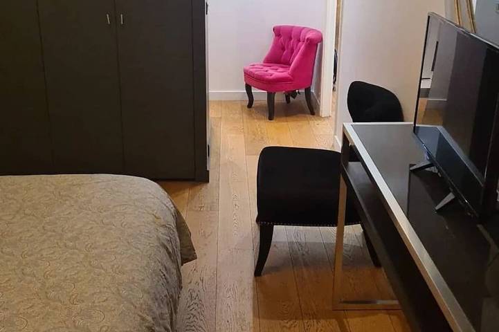 Appartement entier, Appartement luxueux à 10 min des Champs-Elysées in Neuilly-sur-Seine, Hauts-de-Seine