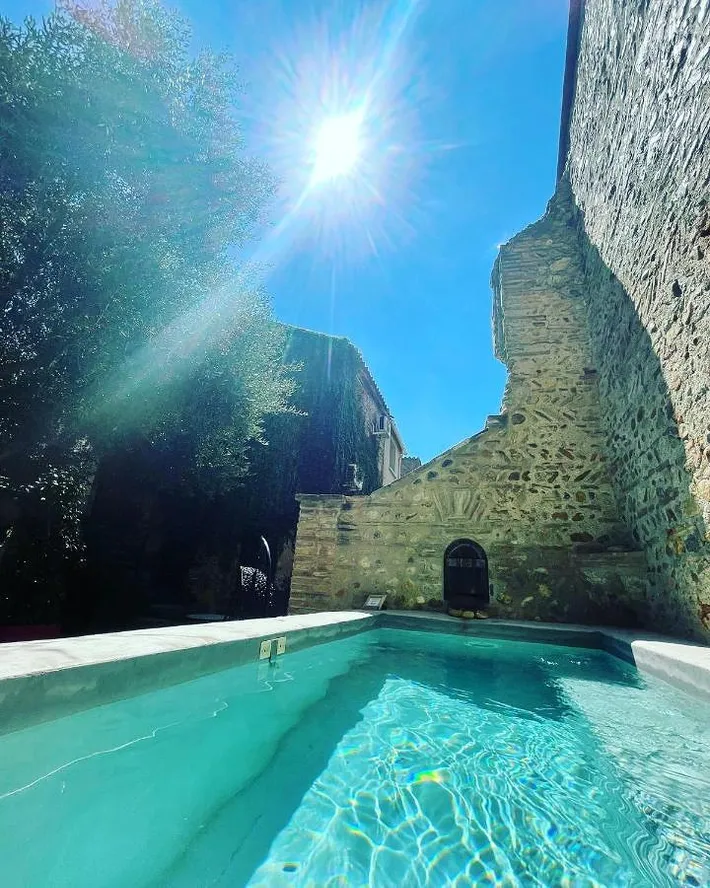Casa de huéspuedes para 3 personas, con piscina además de vistas y jardín - 1