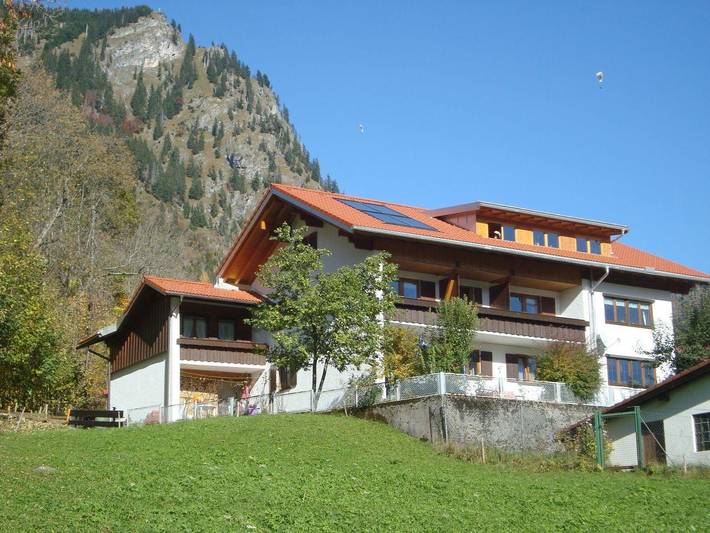 Ferienwohnung für 2 Personen, mit Balkon und Garten in Bad Hindelang