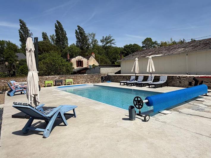 Chambre d’hôte pour 5 personnes, avec vue ainsi que piscine et jardin