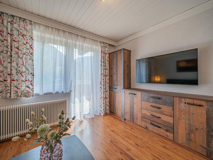 Ganze Wohnung, Ruhige Ferienwohnung mit großem Balkon in Neukirchen am Großvenediger, Pinzgau