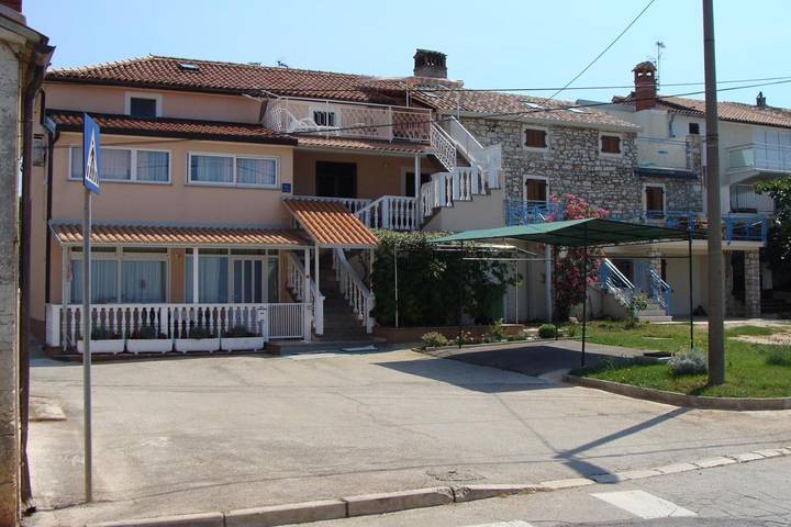 Ferienwohnung für 4 Personen, mit Terrasse in Umag - 3