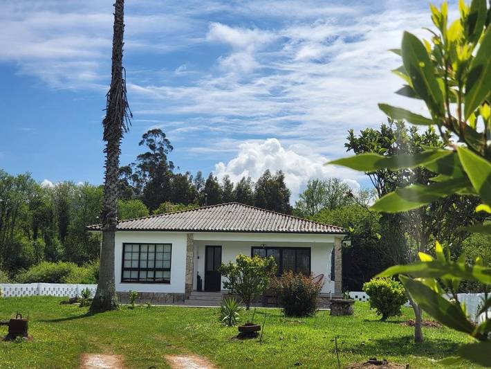 Casa de vacaciones para 8 personas, con jardín además de terraza y vistas, Se admiten mascotas - 1