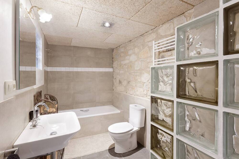 Ganze Wohnung, Can Feliu Apartment, Sant Daniel-girona in Girona, Gironès