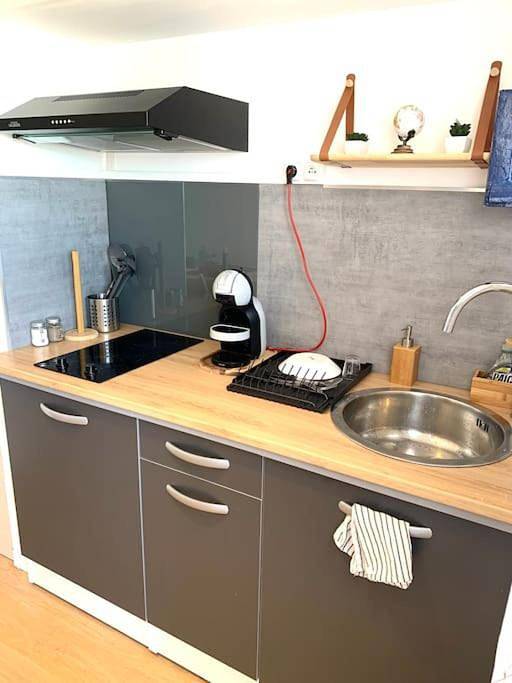 Location de vacances pour 4 personnes, avec vue et balcon dans La Pointe-Rouge - 4