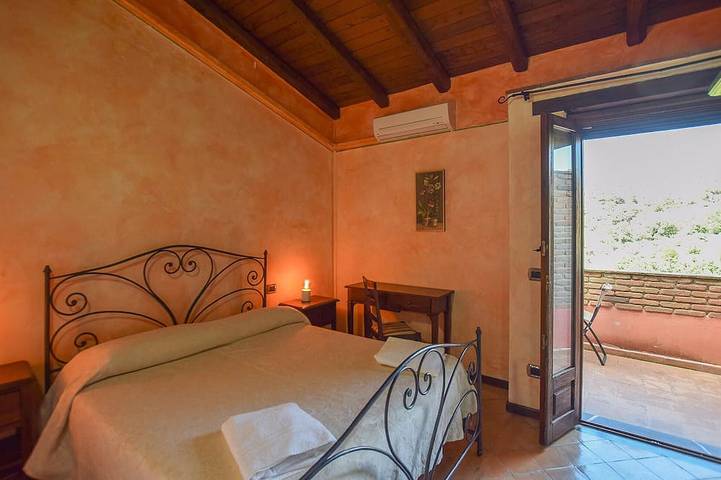 Entire apartment, 1 bedroom gorgeous apartment in Casal Velino in Casal Velino, Cilento Coast