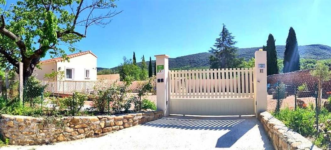 Gîte pour 4 personnes, avec Terrasse et Jardin