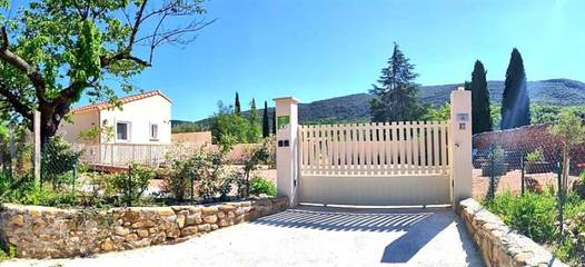 Gîte pour 4 personnes, avec terrasse dans l' Hérault