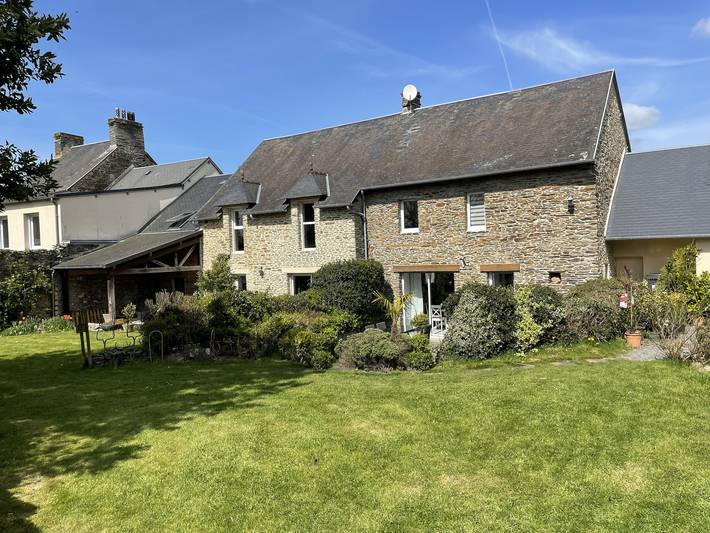 Gîte pour 10 personnes à Cerisy-la-Forêt