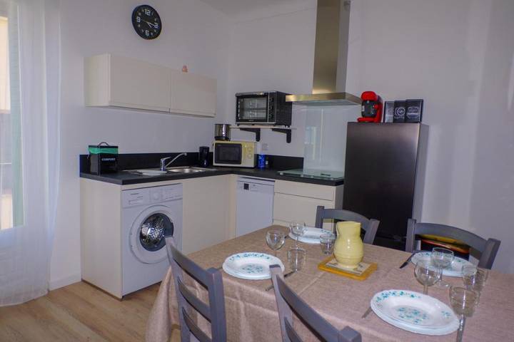 Gîte pour 2 personnes, avec jardin à Prats-de-Mollo-la-Preste - 4