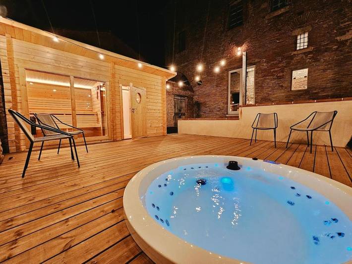 Maison de vacances pour 2 personnes, avec Jacuzzi et Terrasse ainsi que Sauna et Vue