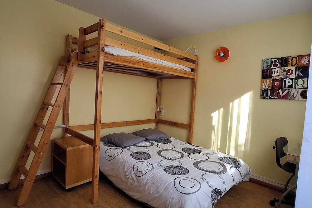 Maison familiale 11 pers jeux enfants, piscine, plages 2km, piste cyclable 100m in Mimizan, Côte d’Argent