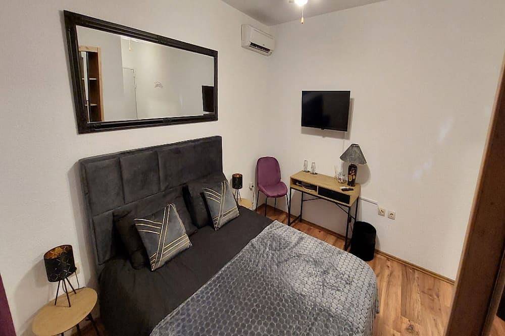 Rooms Argo - Purple Double Room in Ville de Cres, Île de Cres