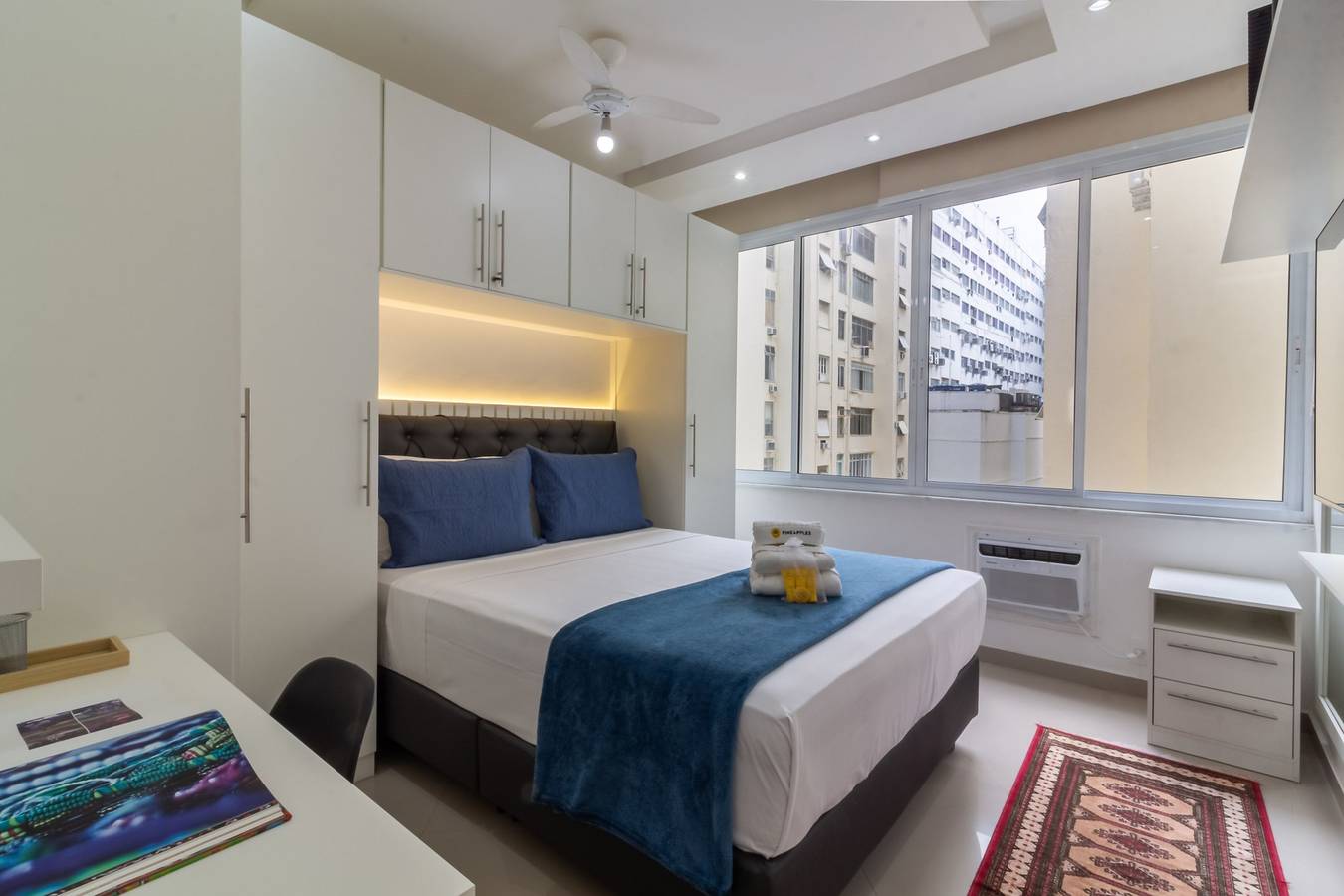 Entire apartment, Just a few steps from Copacabana Beach | Pf512 in Copacabana, Rio de Janeiro